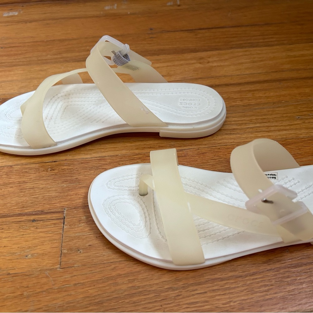 CROCS Women's Tulum Toe Post Beige/Opaque Sandals